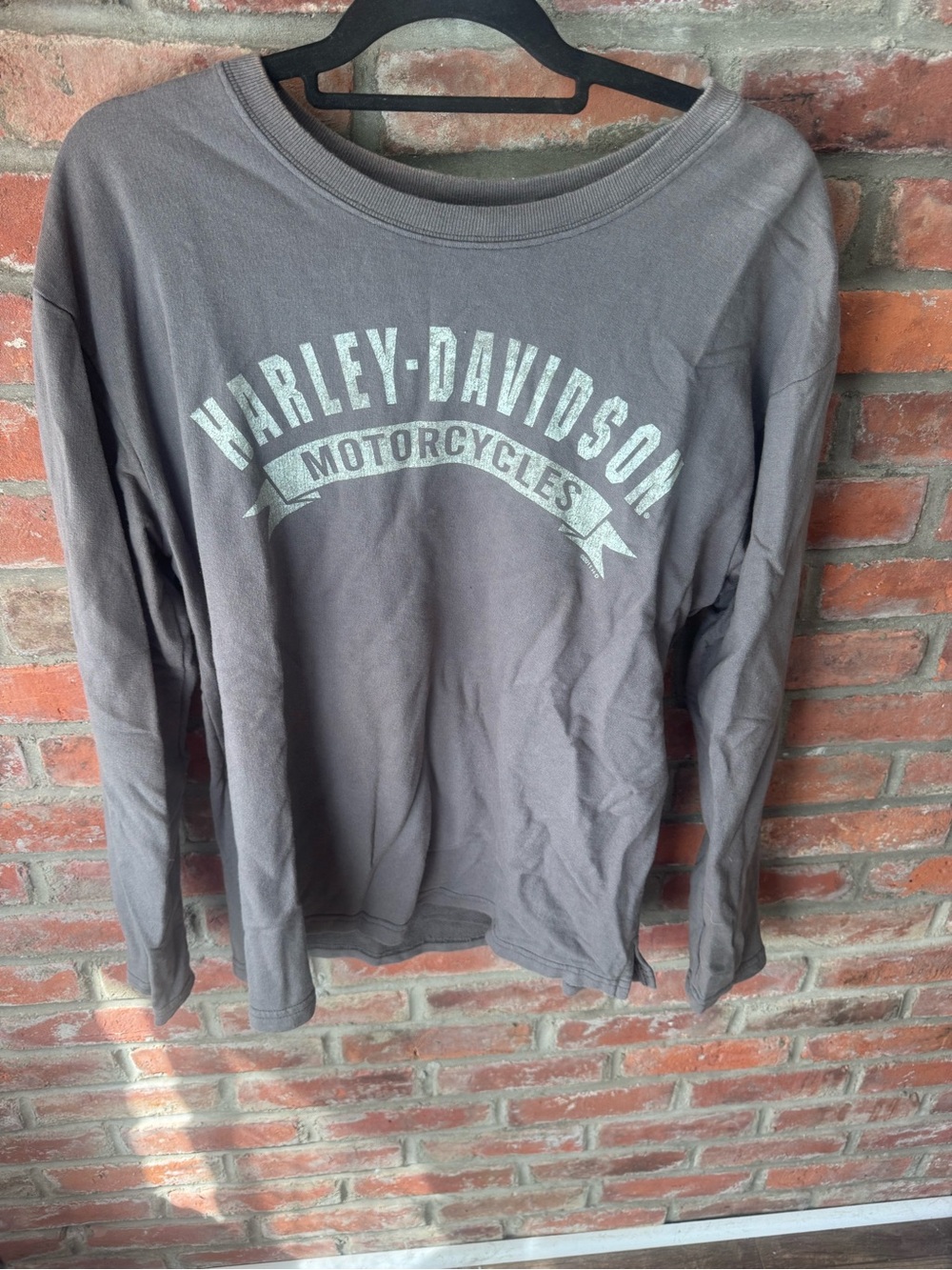 Harley-Davidson Gray Long Sleeve Shirt with Chest Logo